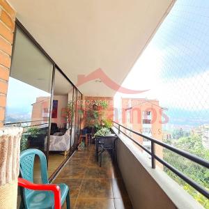Apartamento en venta en San Lucas, Medellín · foto 2 de 17