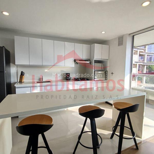 Apartamento de Lujo de 2 Alcobas con Piscina en Las Lomas