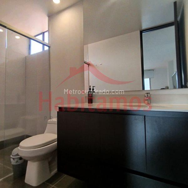 Apartamento de Lujo de 2 Alcobas con Piscina en Las Lomas - 5