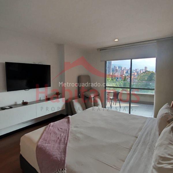 Apartamento de Lujo de 2 Alcobas con Piscina en Las Lomas - 9