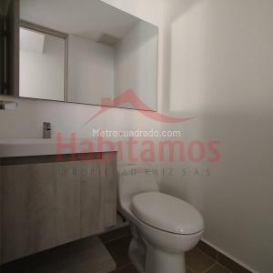 Apartamento de 3 alcobas en arriendo en El Poblado, Medellín, 140 m² · foto 12 de 20
