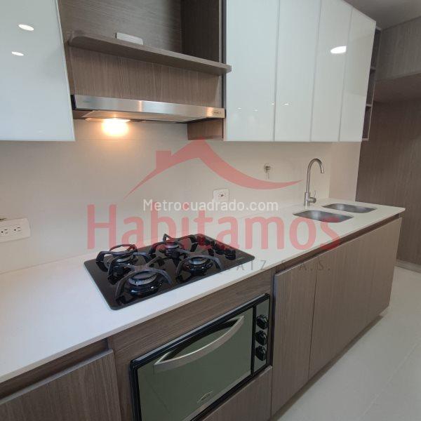 Modern 2BR Apartment with Balcony in Loma de Los Mesa - 7