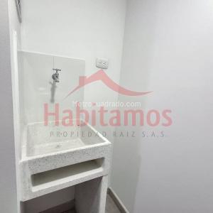 Apartamento de 2 alcobas en venta en Cuatro Esquinas, Rionegro, 51 m² · foto 5 de 16
