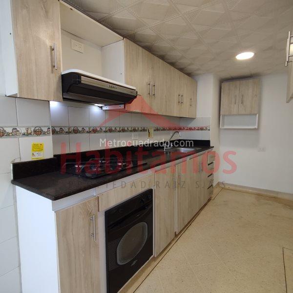 Modern 4BR Apartment with Pool in Otra Parte (Envigado) - 3