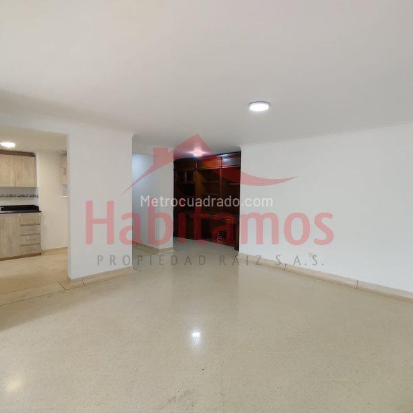 Modern 4BR Apartment with Pool in Otra Parte (Envigado) - 4