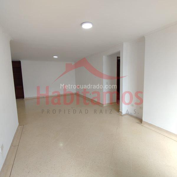 Modern 4BR Apartment with Pool in Otra Parte (Envigado) - 7