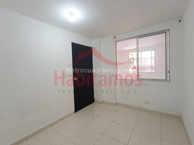 Casa Práctica de 4 Alcobas en Santa Mónica (Belén) - 3