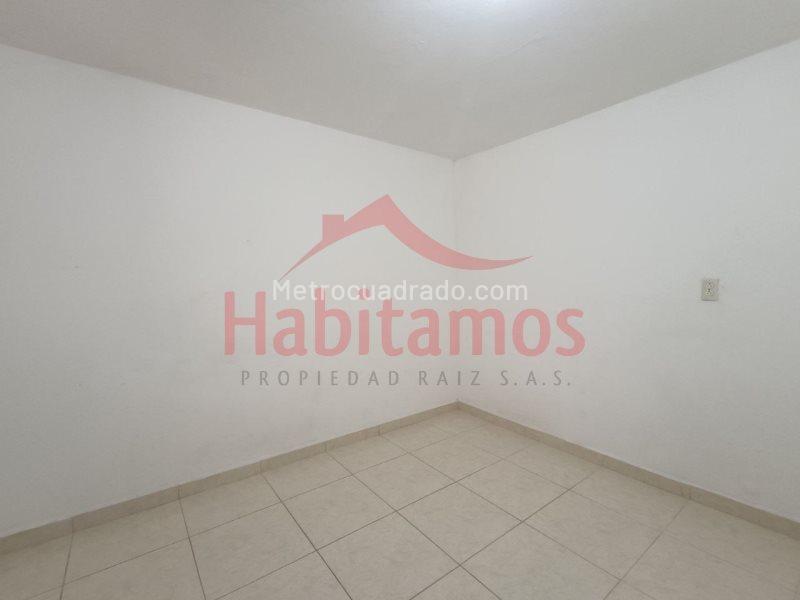 Casa Práctica de 4 Alcobas en Santa Mónica (Belén) - 4