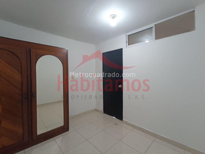 Casa Práctica de 4 Alcobas en Santa Mónica (Belén) - 7