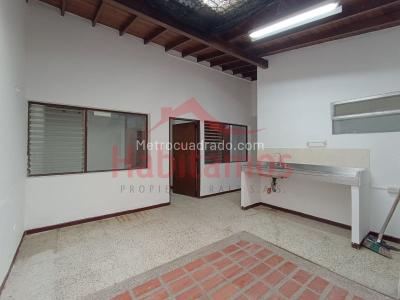 Casa de 4 alcobas en venta en Belen, Medellín, 241 m² · foto 19 de 20