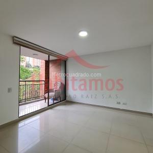 Apartamento de 3 alcobas en venta en El Poblado, Medellín, 85 m² · foto 7 de 20