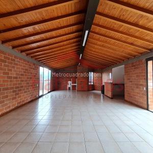 Apartamento de 3 alcobas en venta en El Poblado, Medellín, 85 m² · foto 16 de 20