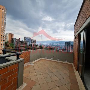 Apartamento de 3 alcobas en venta en El Poblado, Medellín, 85 m² · foto 18 de 20