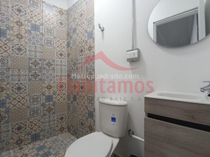 Spacious 5BR House in La America - 9