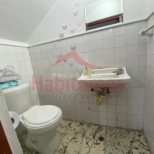 Casa de 5 alcobas en venta en Calasanz, Medellín, 320 m² · foto 3 de 20