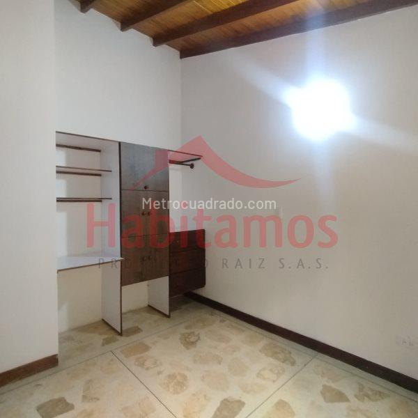 Casa con Encanto de 3 Alcobas en El Poblado - 9