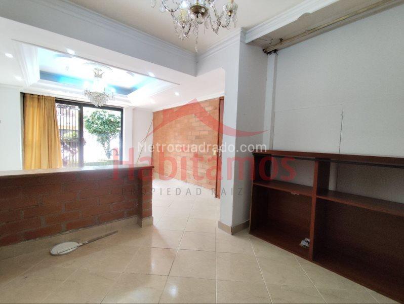 Apartamento de 2 Alcobas en Belén con Patios - 3