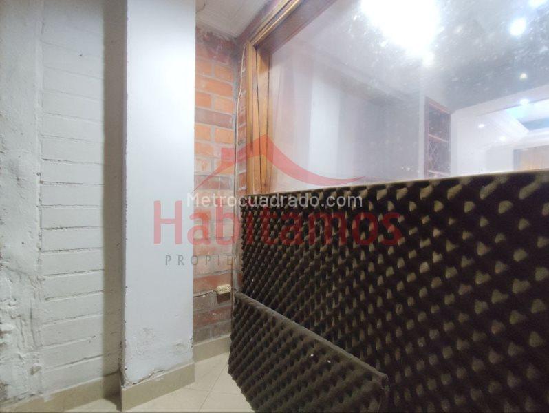 Apartamento de 2 Alcobas en Belén con Patios - 4