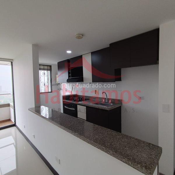 Apartamento moderno de 3 alcobas con balcón en El Trianon - 3