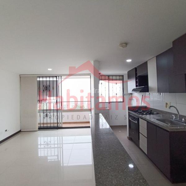 Apartamento moderno de 3 alcobas con balcón en El Trianon - 4
