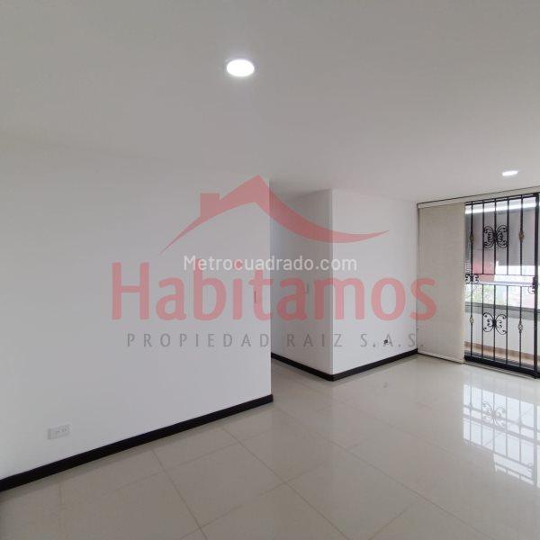 Apartamento moderno de 3 alcobas con balcón en El Trianon - 8