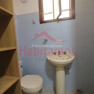 Casa de 3 alcobas en venta en El Poblado, Medellín, 200 m² · foto 20 de 20