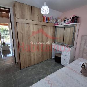 Apartamento de 4 alcobas en venta en La Inmaculada, Rionegro, 39 m² · foto 17 de 20
