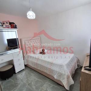 Apartamento de 4 alcobas en venta en La Inmaculada, Rionegro, 39 m² · foto 18 de 20