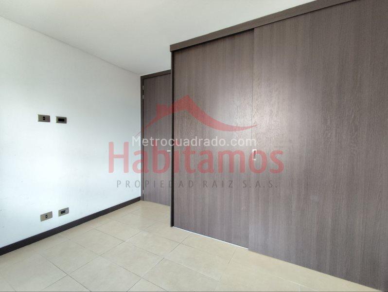 Apartamento moderno de 3 Alcobas en Florida Nueva - 7