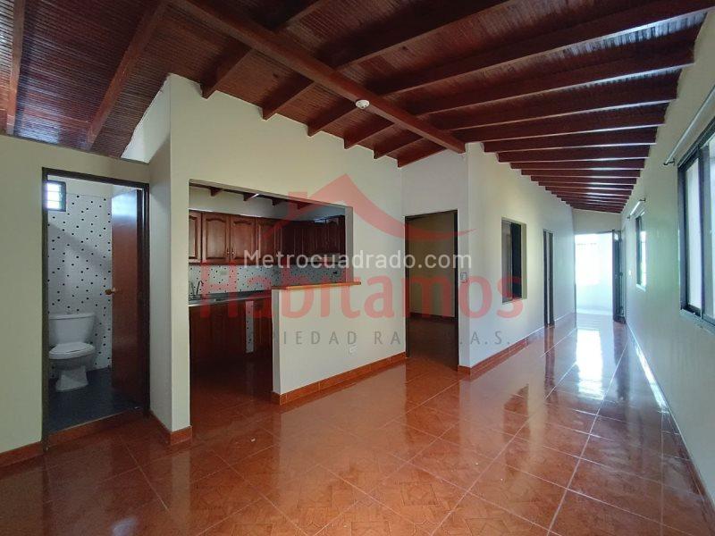 Apartamento en Arriendo de 3 Alcobas en San Cristbal (80 m²)