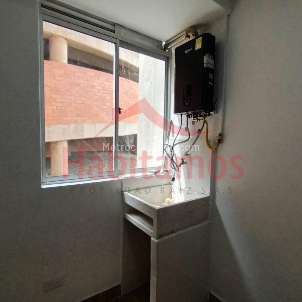 3BR Apartment in Alto Del Medio (54 m²) - 3