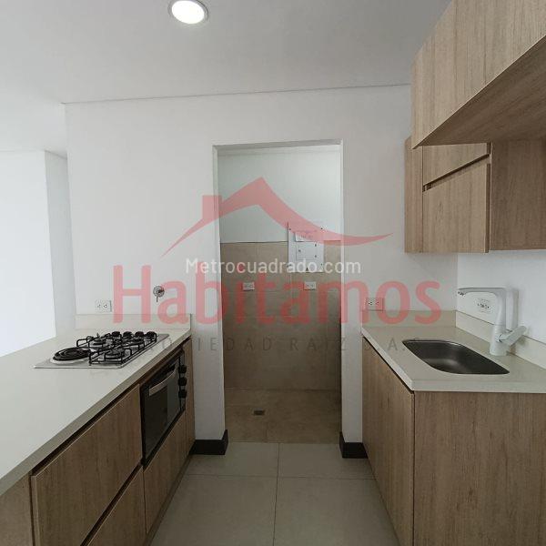 2BR Apartment in El Plan (66 m²) - 2