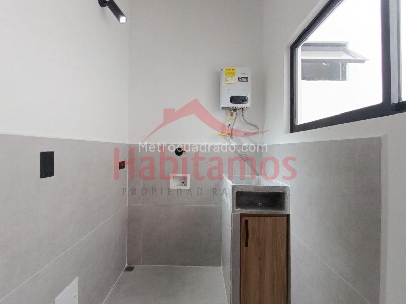 Apartamento Luminoso de 2 Alcobas en Laureles - 3