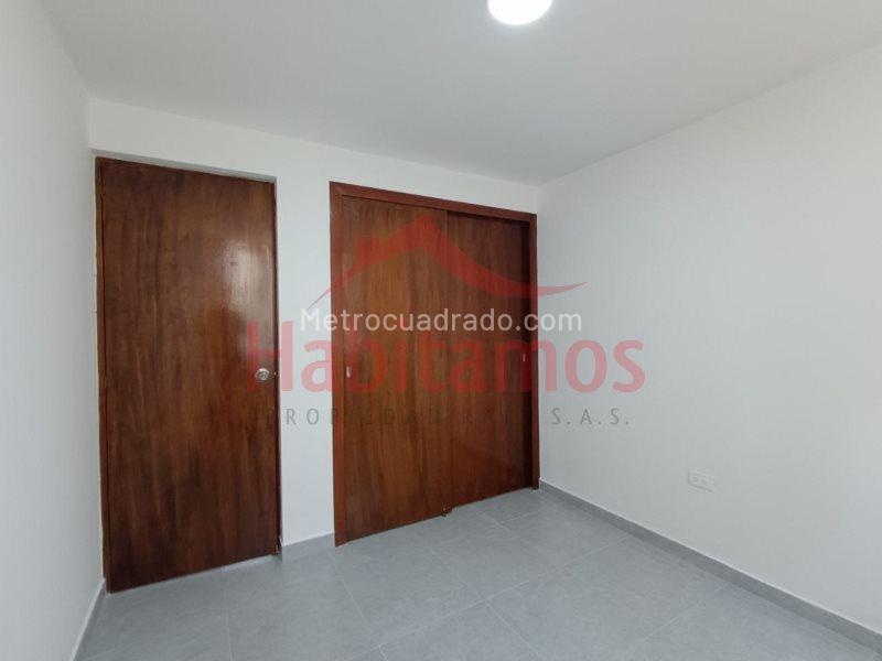 Charming 3BR Apartment in Laureles - 9