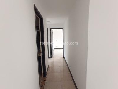 Apartamento de 3 alcobas en arriendo en El Poblado, Medellín, 86 m² · foto 9 de 18