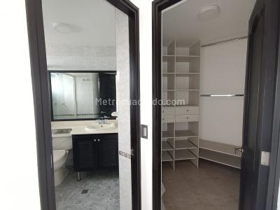 Apartamento de 3 alcobas en arriendo en El Poblado, Medellín, 86 m² · foto 12 de 18