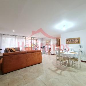 Apartamento de 3 alcobas en venta en El Poblado, Medellín, 156 m² · foto 5 de 18