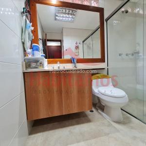Apartamento de 3 alcobas en venta en El Poblado, Medellín, 156 m² · foto 10 de 18