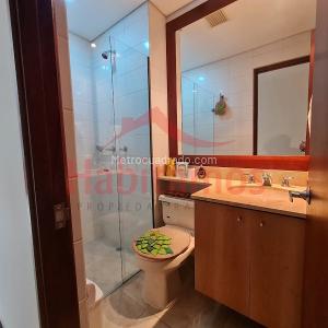 Apartamento de 3 alcobas en venta en El Poblado, Medellín, 156 m² · foto 12 de 18