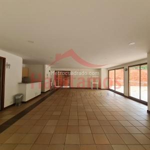 Apartamento de 3 alcobas en venta en El Poblado, Medellín, 156 m² · foto 17 de 18