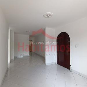 Apartamento de 3 alcobas en venta en Rosales, Medellín, 82 m² · foto 3 de 17