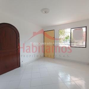 Apartamento de 3 alcobas en venta en Rosales, Medellín, 82 m² · foto 4 de 17