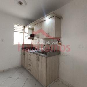 Apartamento de 3 alcobas en venta en Rosales, Medellín, 82 m² · foto 10 de 17