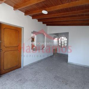 Casa de 3 alcobas en arriendo en Simon Bolivar, Medellín, 120 m² · foto 2 de 20