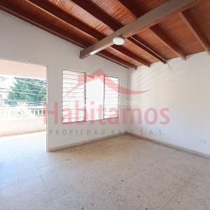 Casa de 3 alcobas en arriendo en Simon Bolivar, Medellín, 120 m² · foto 3 de 20