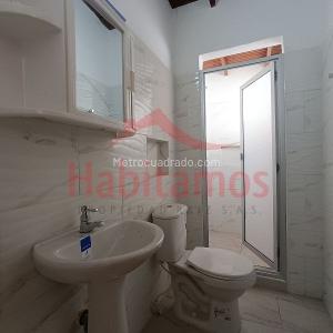 Casa de 3 alcobas en arriendo en Simon Bolivar, Medellín, 120 m² · foto 13 de 20