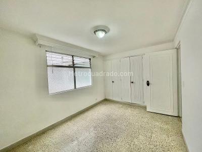 Apartamento de 3 alcobas en venta en Laureles, Medellín, 195 m² · foto 7 de 18