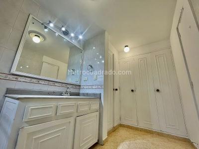 Apartamento de 3 alcobas en venta en Laureles, Medellín, 195 m² · foto 13 de 18