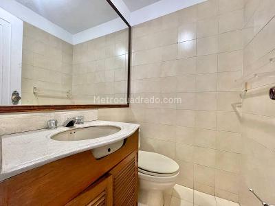 Apartamento de 3 alcobas en venta en Laureles, Medellín, 195 m² · foto 17 de 18