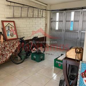Casa de 5 alcobas en venta en Simon Bolivar, Medellín, 226 m² · foto 5 de 20
